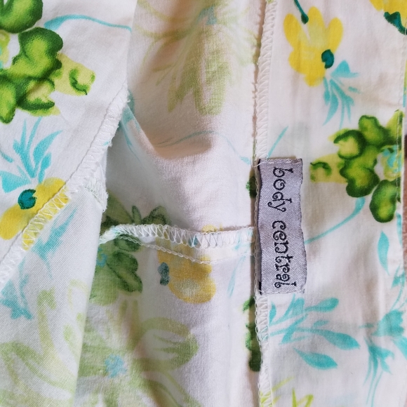 Spring flower skirt - Picture 3 of 5